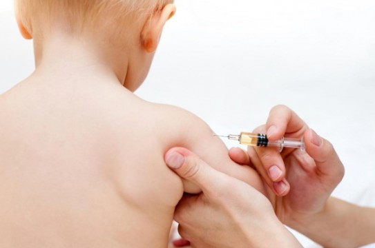 Baby-Vaccine-Shot-2