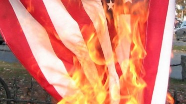 activists-are-planning-to-burn-american-flags-in-brooklyn-on-wednesday-382-body-image-1435602957